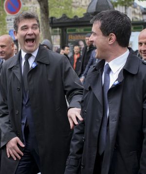 Valls-Montebourg-Champs-Elysee bis