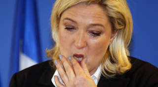 Marine Le  Pen perplexe